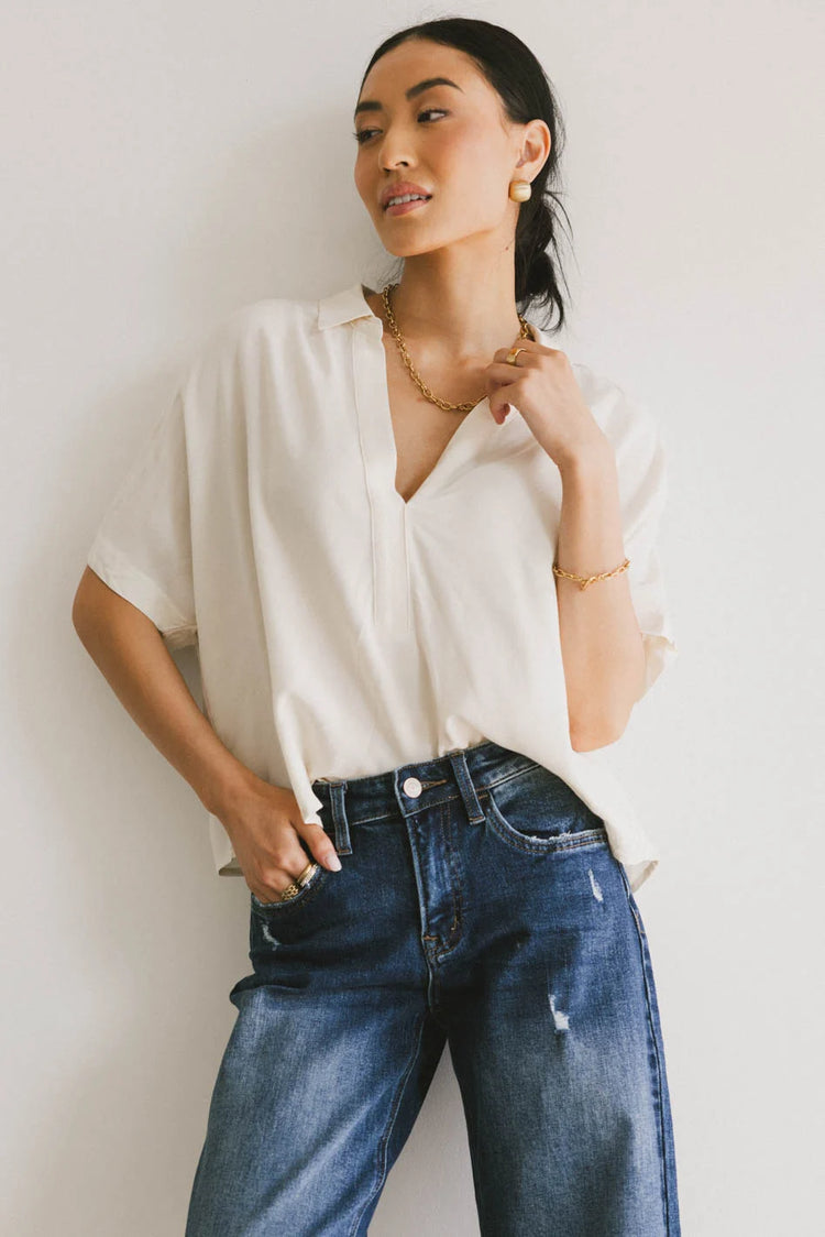 collared short sleeve cream top 