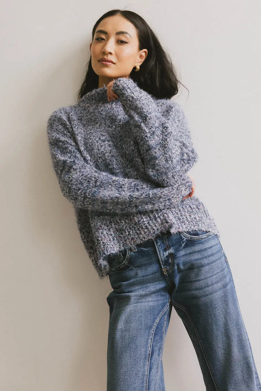 Mock neck sweater in blue 