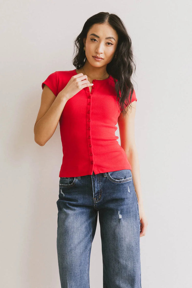 Round neck top in red 