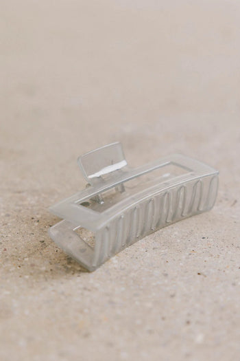 Clear color hair clip 