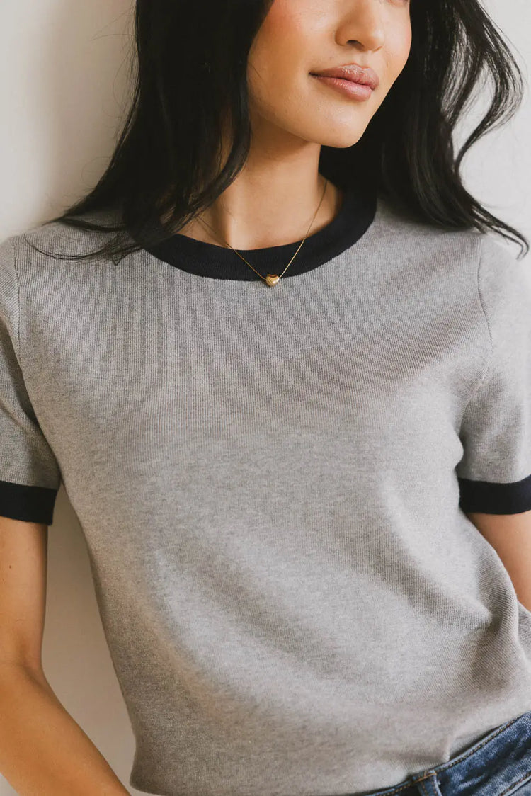 Round neck top in grey 