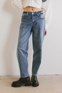 High rise denim in medium wash 