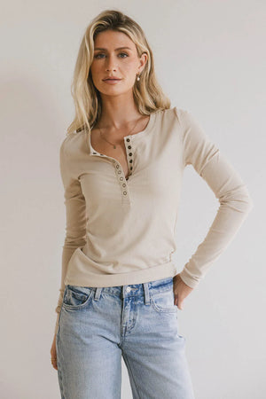 Ivanna Henley Top in Natural