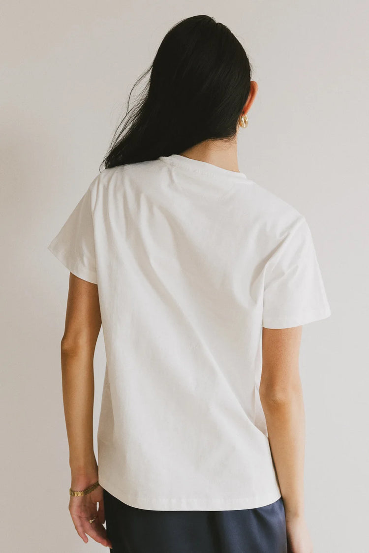 Plain color top in white 