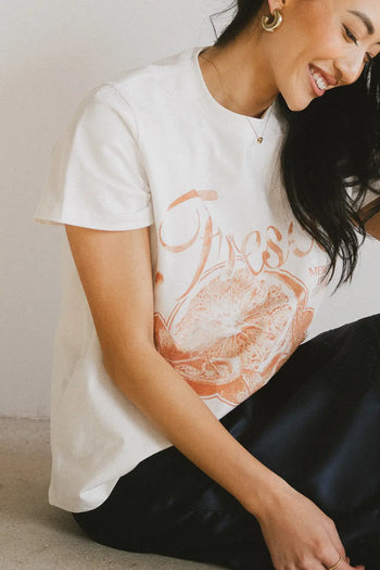 Round neck top in white 