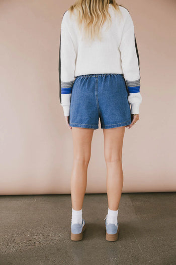 Plain color denim shorts 