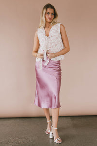 Midi silk skirt in lavender 