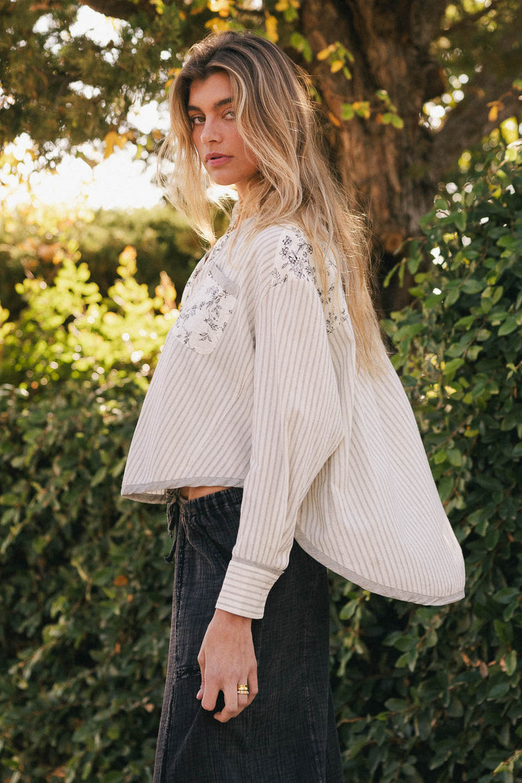 Woven blouse in white 