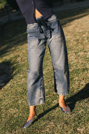 Jocelyn Barrel Jeans in Medium Wash