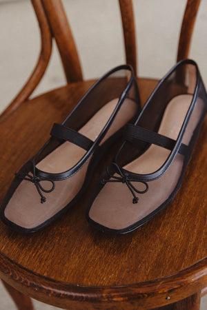 Coconuts by Matisse Bronx Ballet Flats in Black