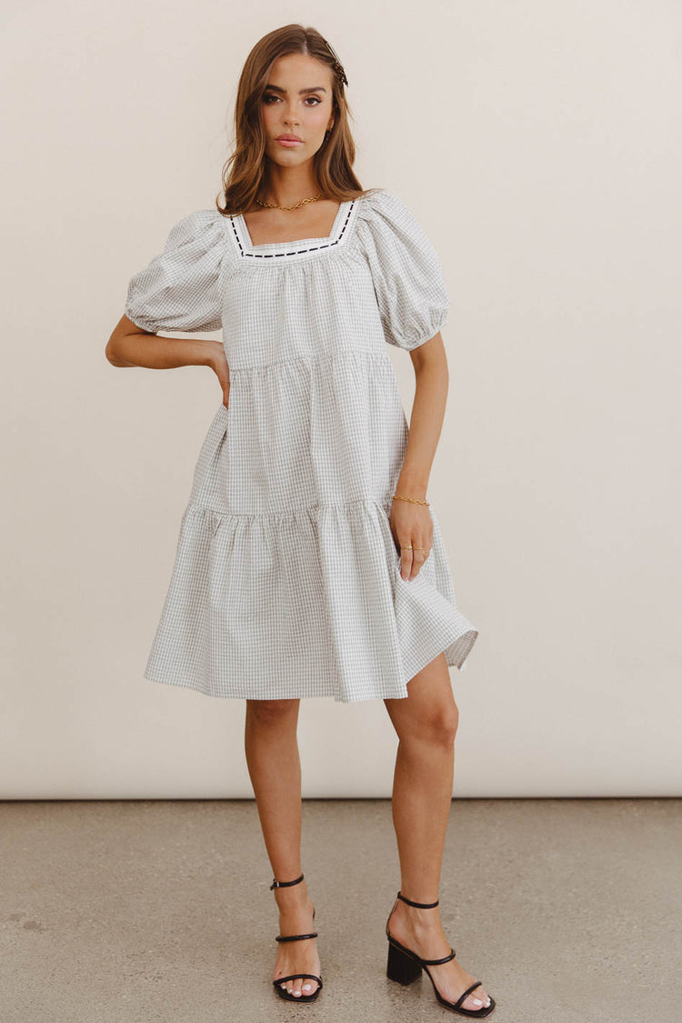 Tiered skirt dress in white 