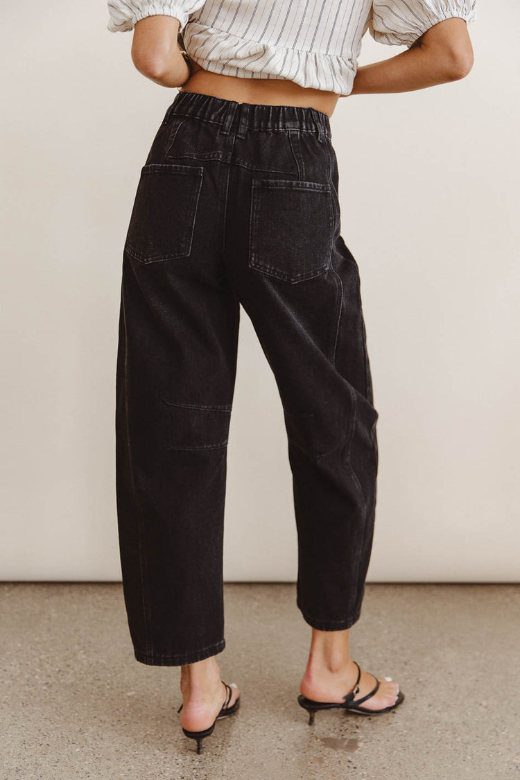 Two back pockets denim in black 