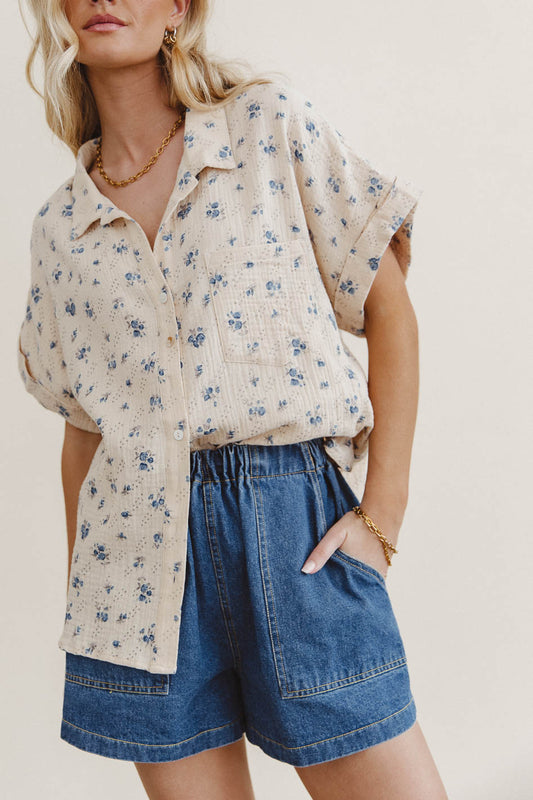 Floral top in cream 