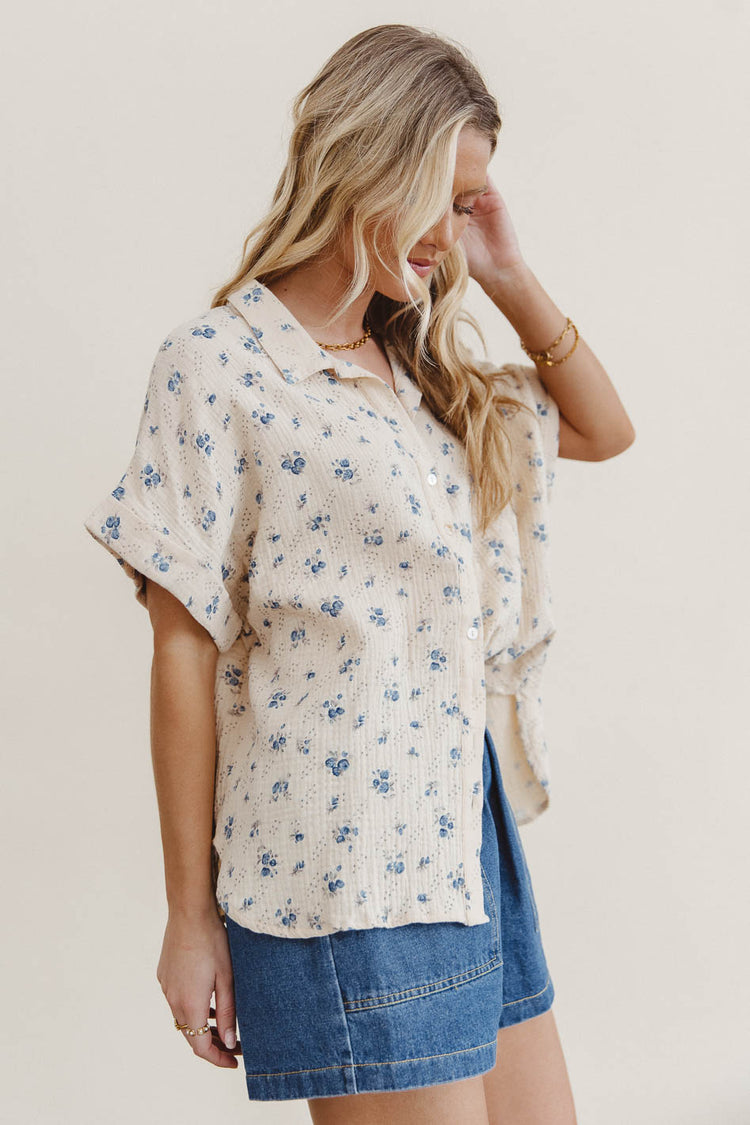 Short sleeves top in cream 