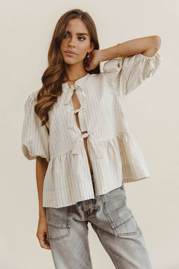 Short sleeves top in tan 