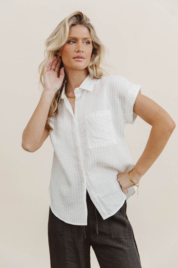 One side pocket blouse in white 