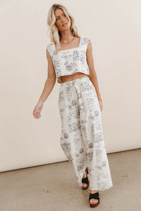 Wide leg pants in cream 