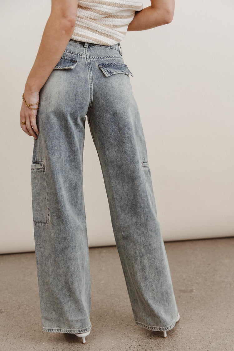 Plain color denim in medium wash 