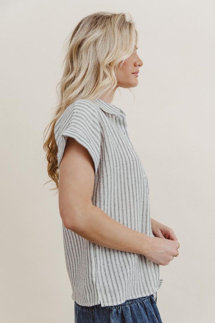 Woven top in striped