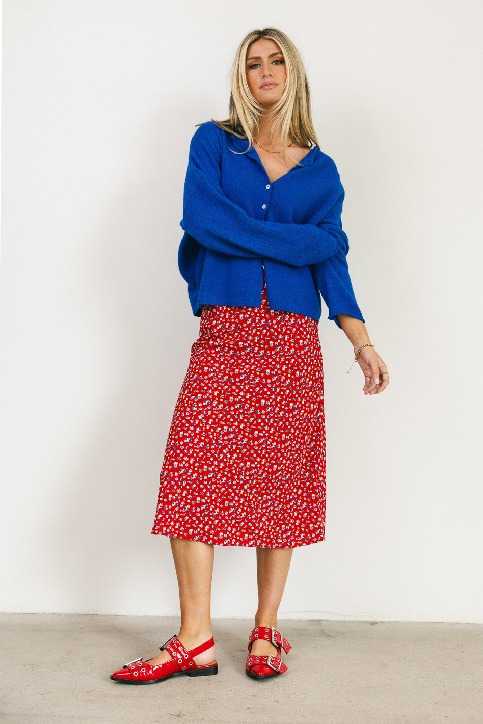 flower midi length red skirt