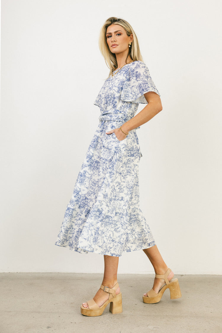 Floral print midi dress in blue