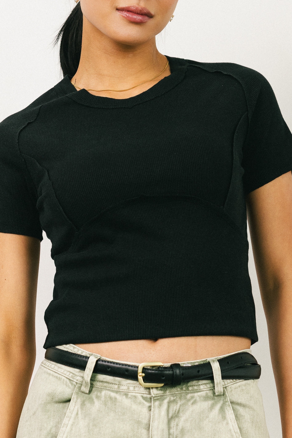 cropped tee in black