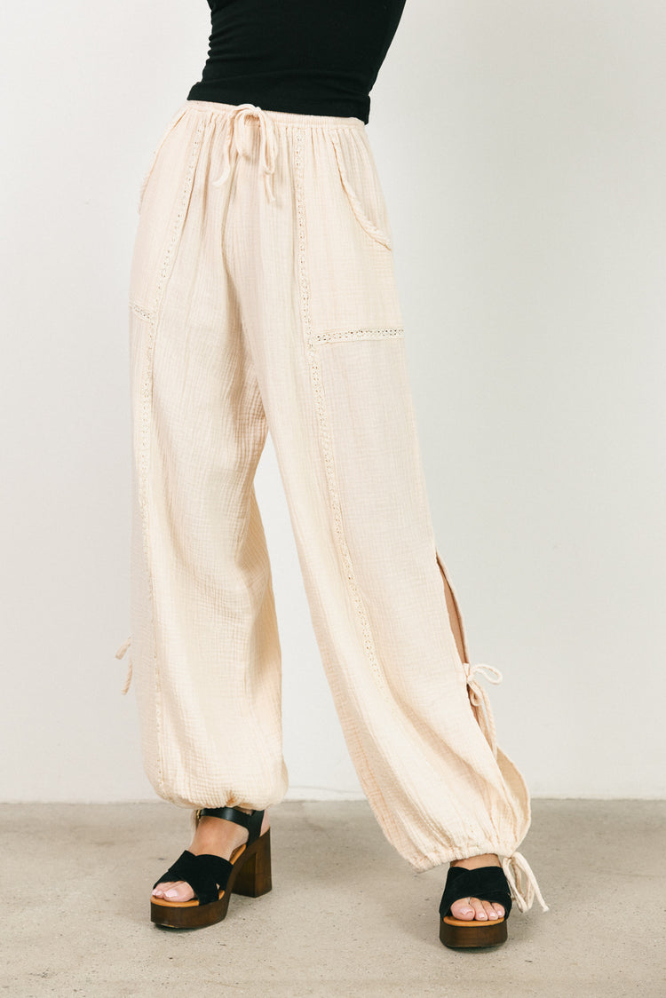 Avery Crinkle Joggers in Oatmeal