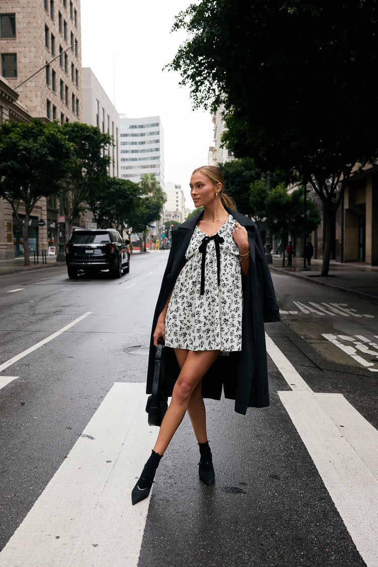 BLACK AND WHITE DRESS