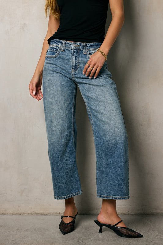 loose fit barrel jeans