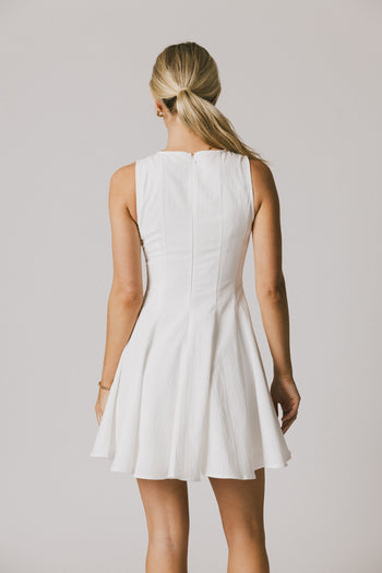 zipper back closure dress