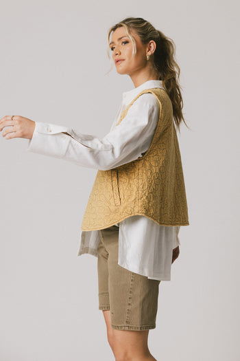 vest with pockets
