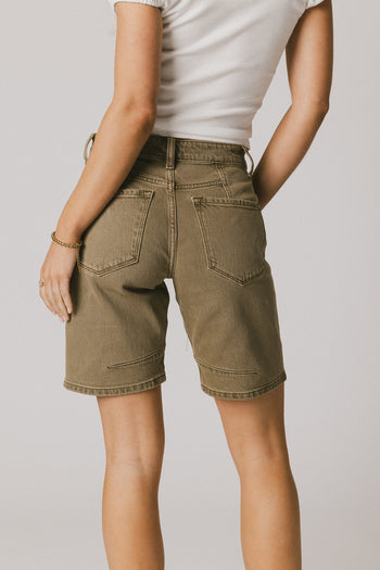 barrel seam shorts