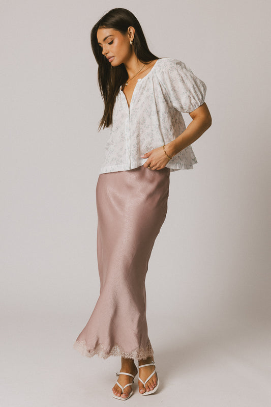 floral blouse in lavender 