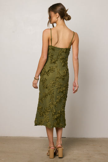 sleeveless midi dress