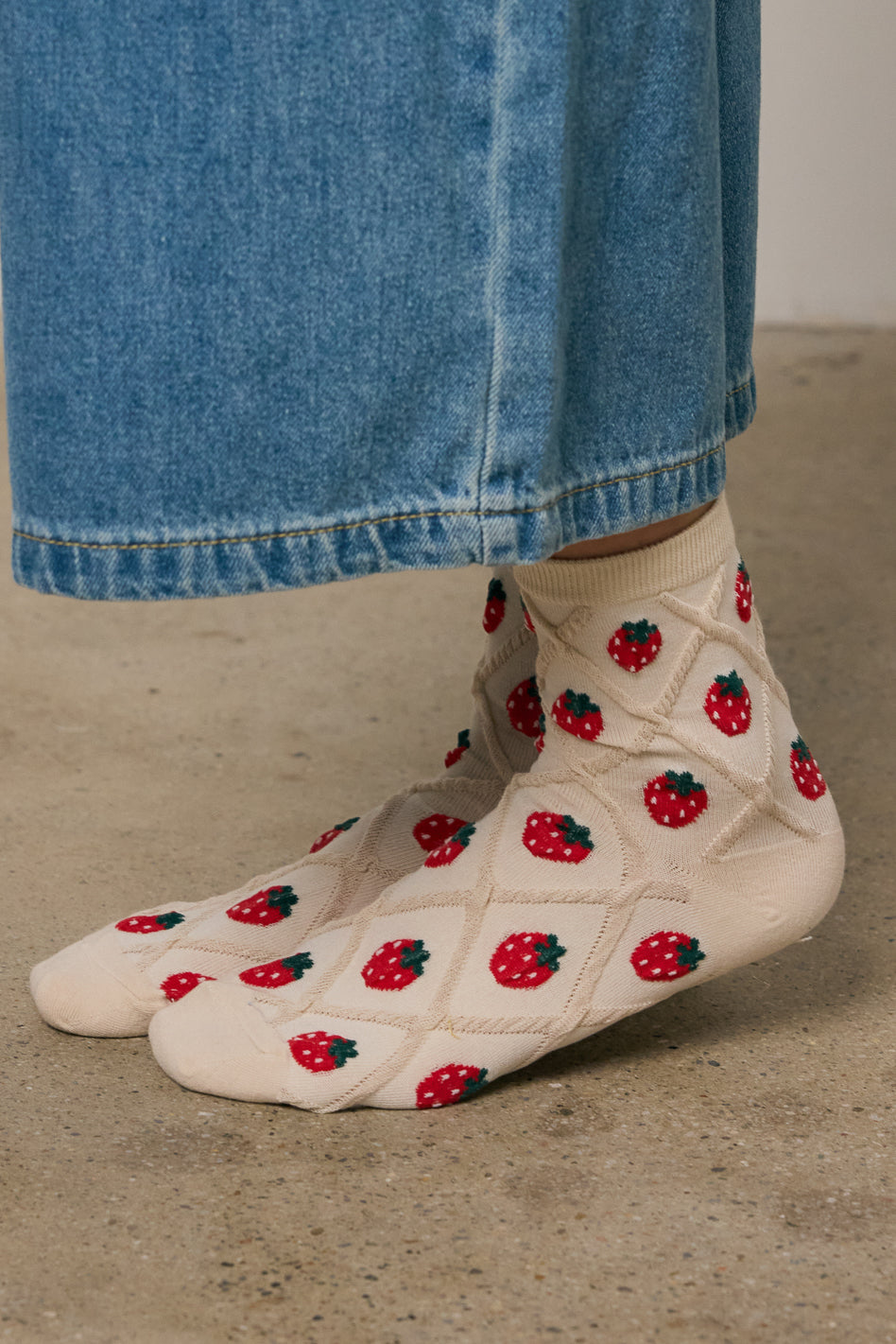 Strawberry Socks in Beige