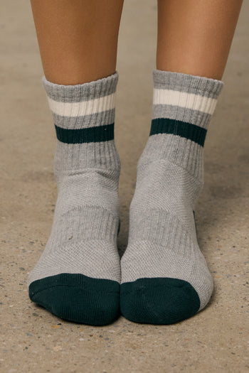 GREY SOCKS 