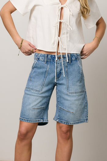 MID RISE DENIM SHORTS