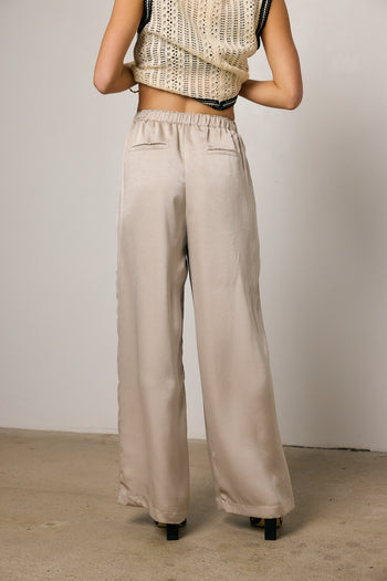 FAKE POCKETS ON WIDE LEG PANTS