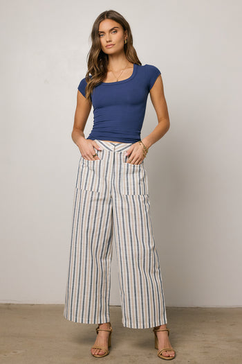 wide leg pants with pockets