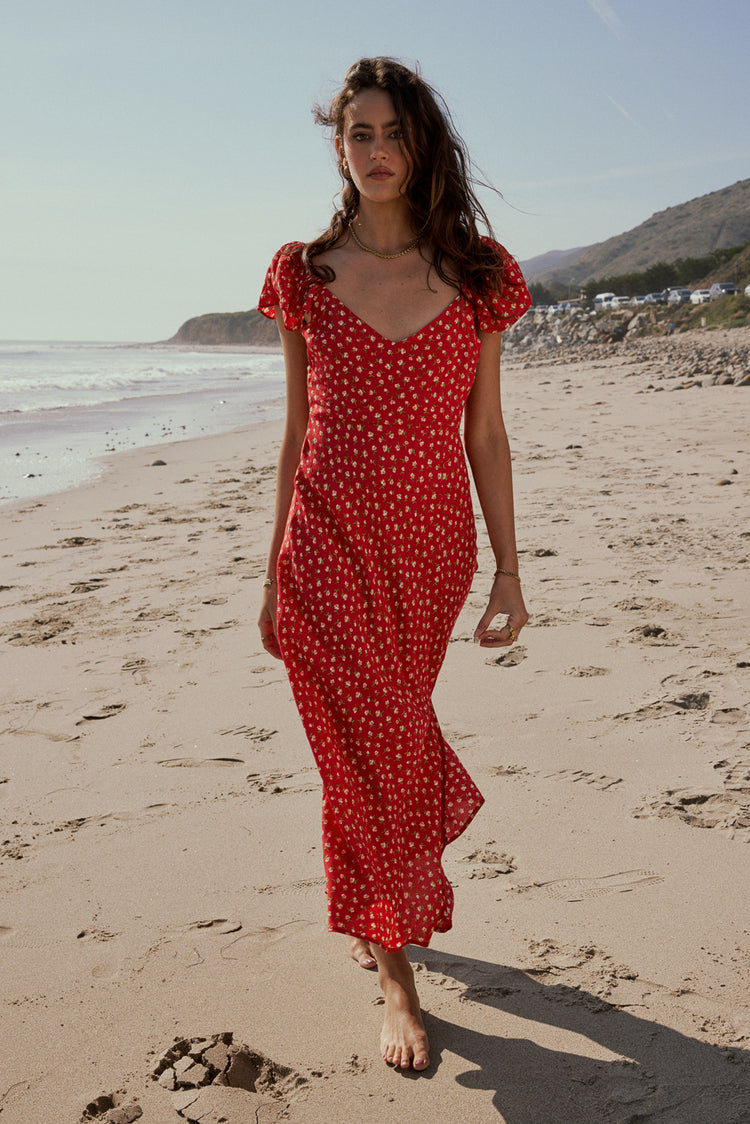V NECKLINE ON RED FLORAL DRESS 