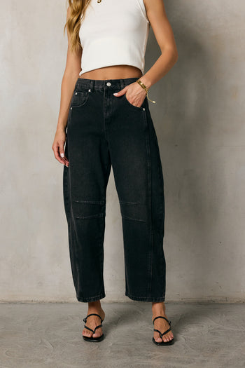 Lisette Barrel Jeans in Black - FINAL SALE