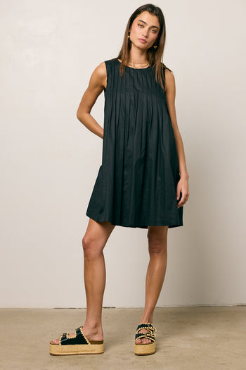 pleated mini dress in black
