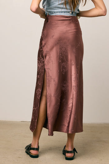 skirt with side slit