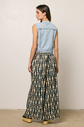 sleeveless denim top