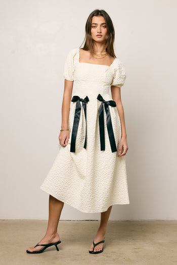 short sleeve textured dress in cream