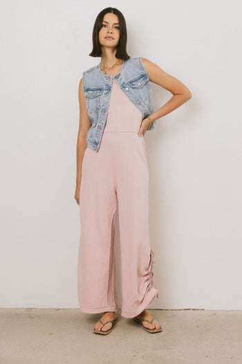 KNIT JUMPSUIT IN PINK 
