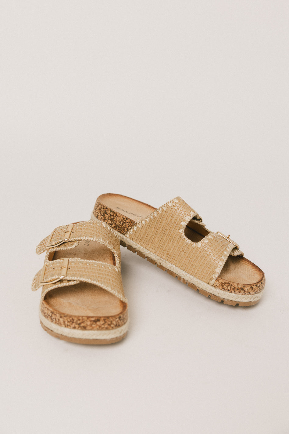 Sandal 