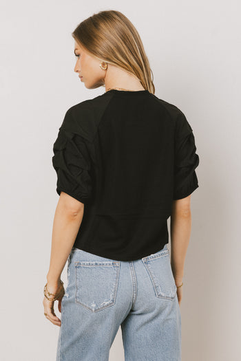 BLACK SHORT SLEEVE TOP 