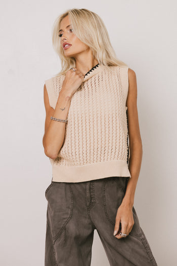 knit sleeveless contrast sweater