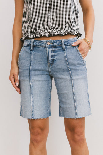 seam detail shorts